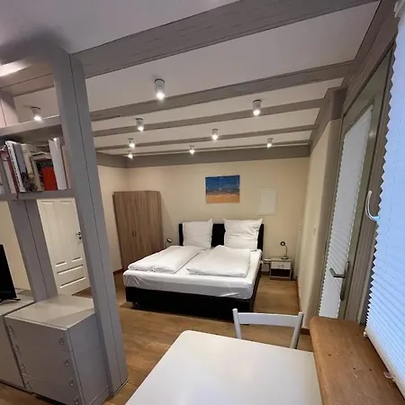 Zum Goldenen Hirsch Appartement *